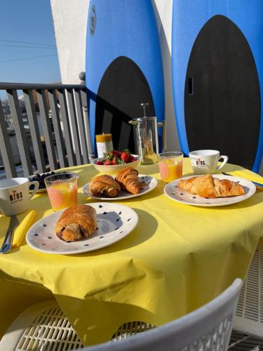 Gallery image of The Rocks - Sun Decked Duplex & Cliff Side Jewel in Newquay