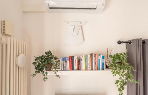 Perpustakaan di apartmen