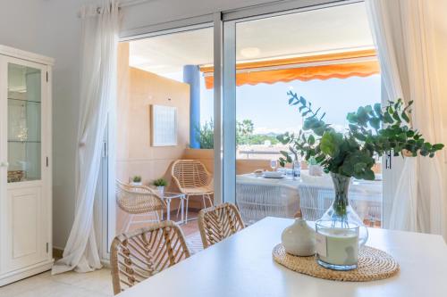 Ático Dúplex en Cala Blanca (Casa Popette)