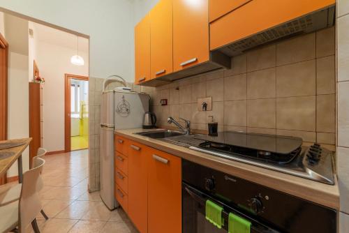 GuestHost - Piazzale delle Provincie Apartment