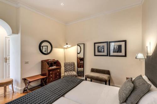 Via Napoli Apartments photo 33