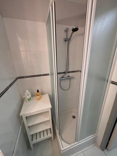 Classé 3 Etoiles Charmant Appartement Cosy sur Sète proche de toutes commodités, Parking Privé