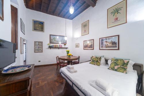 Cartari, Renaissance flat a few steps from piazza Navona and Vatican