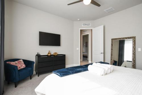 Stunning New Condo Close to Disney World photo 13