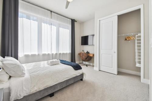 Stunning New Condo Close to Disney World photo 17