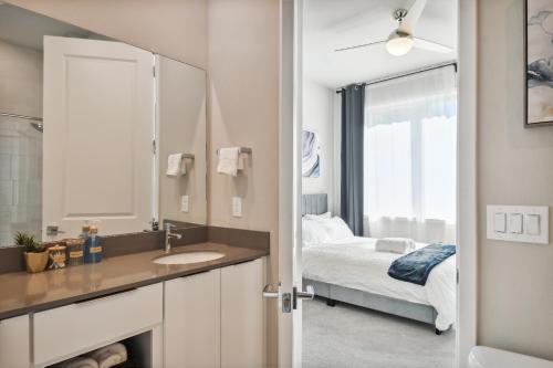 Stunning New Condo Close to Disney World photo 8