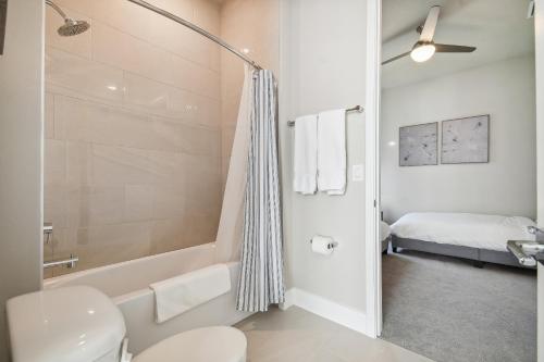 Stunning New Condo Close to Disney World photo 4