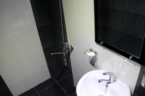 Koupelna v ubytování Guesthouse Levani