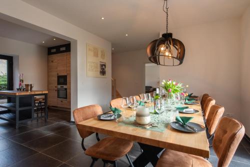 Küche/Küchenzeile in der Unterkunft NEW - De sheeper - 10Personen - 5slaapkamers - Sauna - Jacuzzi
