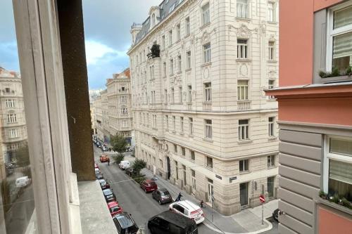 Mariahilfer street apartment