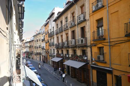 For You Rentals Apartment TEMPORAL Madrid Cava Baja-La Latina CBA361