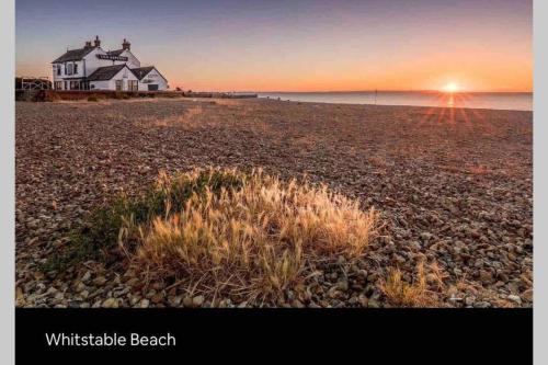 Gallery image of Whitstable 2 bed Fully Fitted Seaside Caravan in Seasalter