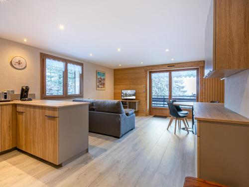 Appartement Cosy 3***, Proche Pistes, 6 Pers, WIFI, Balcon, Casier à Skis, La Clusaz - FR-1-304-271