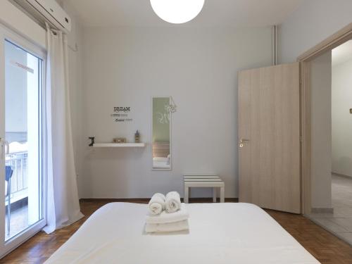 Cozy Athenian One BD, Pistachio Charm