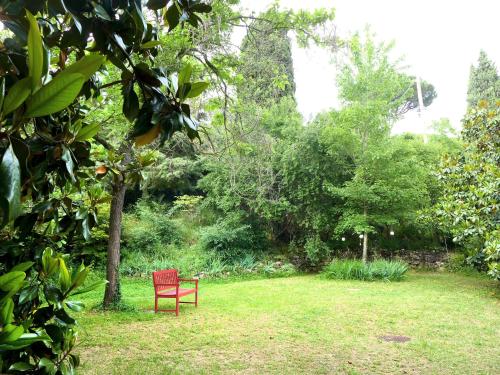 Taman di luar Agriturismo Poggio la Fioraia