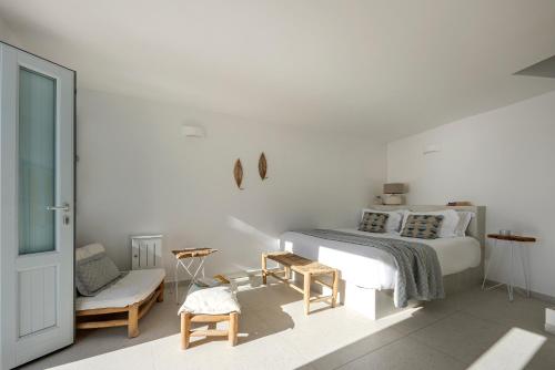 Big Blue Villa by Caldera Houses
