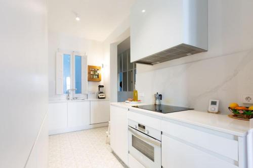 Elegant apartment next to Paseo del Prado - Alameda