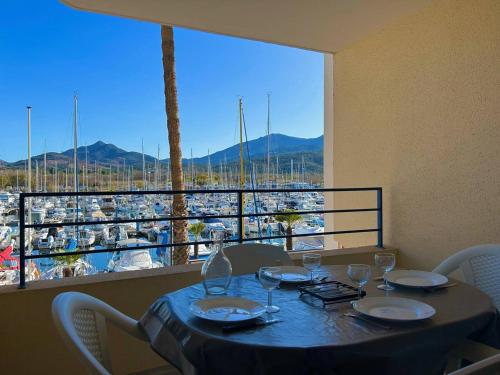 T2 cabine 4 pers. près plage, parking, vue port - Argelès - FR-1-388-90