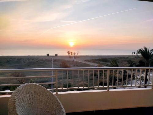 Amanecer frente al mar