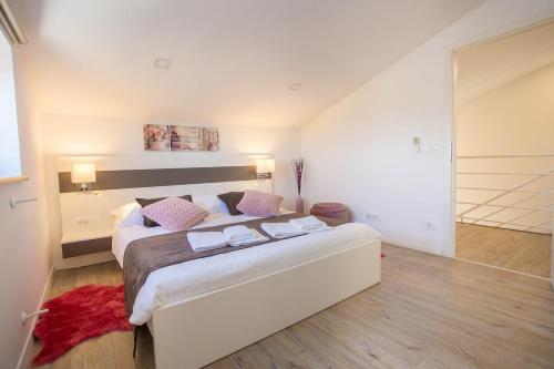Three bedroom apartment Milohanic IV