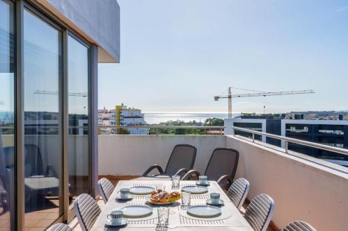 Breathtaking Coral Ocean View Apartment at OA
