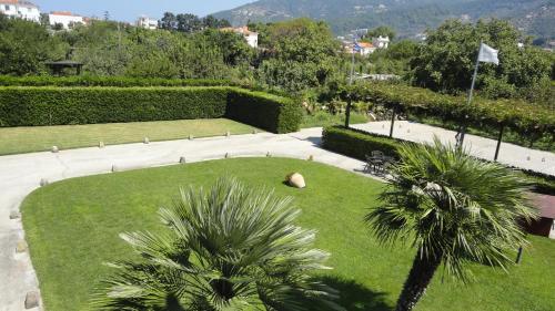 Κήπος έξω από το Melrose