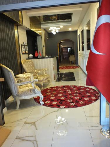 Ruang duduk di ÇANKAYA SUIT HOTEL