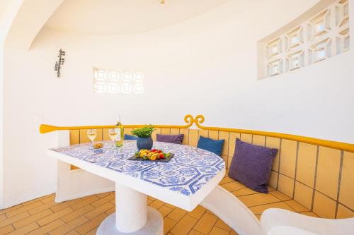 Villa Renaissance - Moradia com piscina aquecivel e BBQ em Carvoeiro