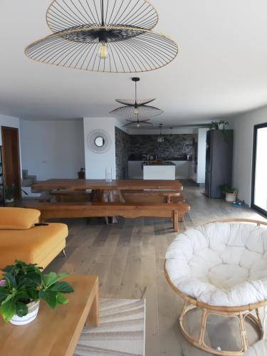 Khu vực ghế ngồi tại Casa dos Avós