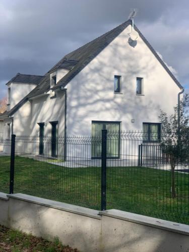 Maison récente très spacieuse