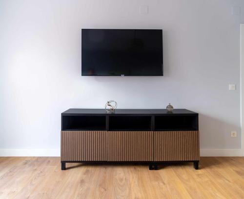 A television and/or entertainment centre at Príncipe 35