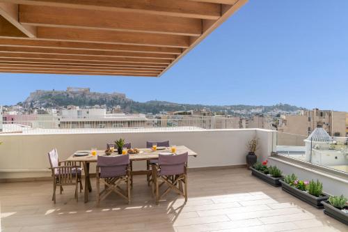 Majestic apartment with unique Acropolis view