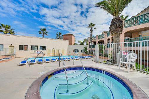 Piscina en o cerca de Ocean-View Imperial Beach Condo with Community Perks