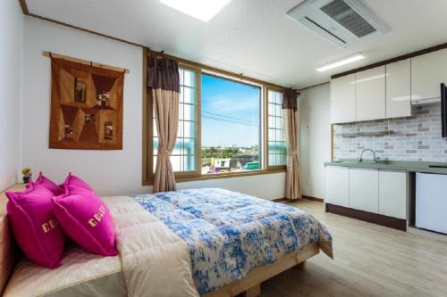 ภาพในคลังภาพของ Jeju Wayo Pension ในเชจู