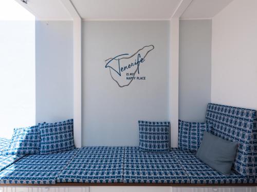 Χώρος καθιστικού στο Modern, design, private jacuzzi - 2 bedrooms, 2 terraces - Wow Apartments - Los Christianos
