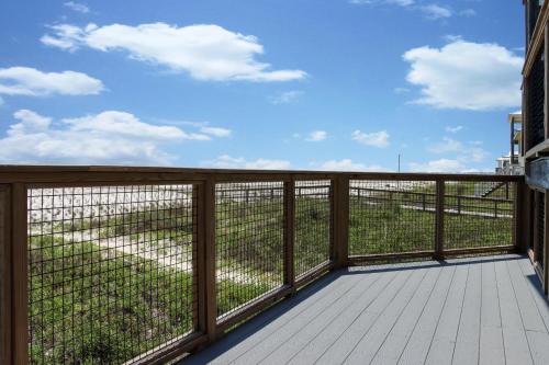 Un balcón o terraza en WindScape by Pristine Properties Vacation Rentals