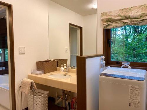 Rental Villa Karuizawa Honors Hill - Vacation STAY 01416v tesisinde bir banyo