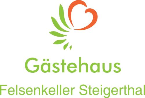 un logo pour une entreprise d'engrais avec une lettre q dans l'établissement Gästehaus Zum Felsenkeller, à Nordhausen
