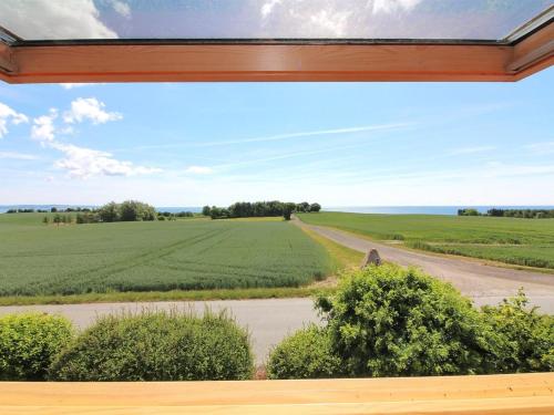 una vista desde la ventana de una casa de campo en Holiday Home Albertine - 600m from the sea in Lolland- Falster and Mon by Interhome en Stege