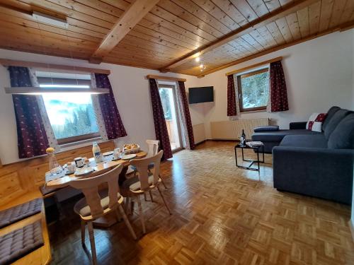 Posezení v ubytování Apartment Wiesenduft by Interhome