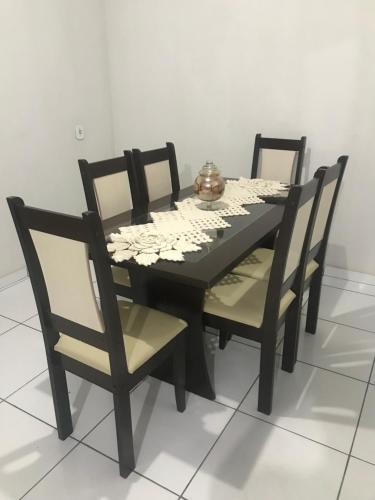 Restaurant o iba pang lugar na makakainan sa Casa para temporada Pico da Bandeira