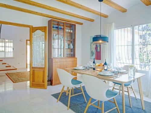 Holiday Home Villa del Tauro by Interhome