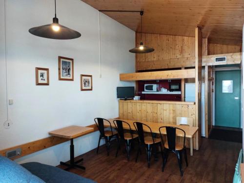 Résidence Tournavelles - Appartement 4 pièces pour 8 personnes en duplex, au pied des pistes et des commerces, proche de l'ESF et de la garderie dans le MAE-1683