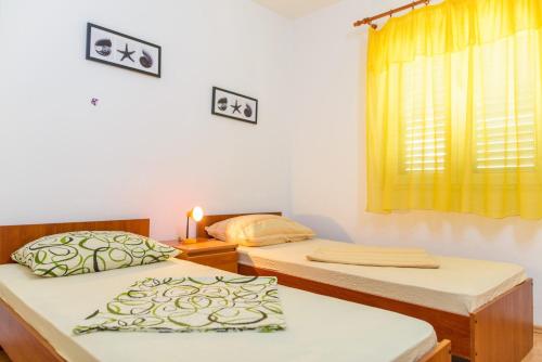 Apartments by the sea Mavarstica, Ciovo - 20161