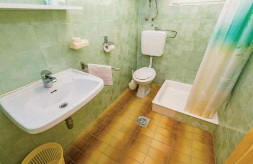 Apartments with parking space Barbat, Rab - 22498