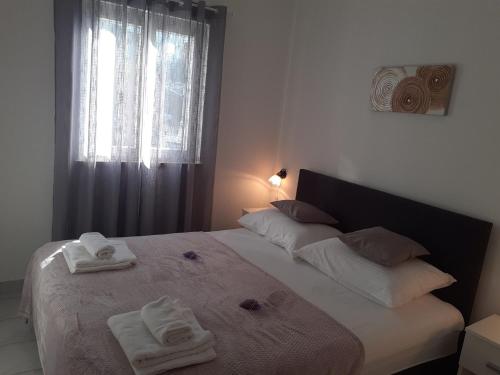 Apartments by the sea Zecevo Rtic, Rogoznica - 22560