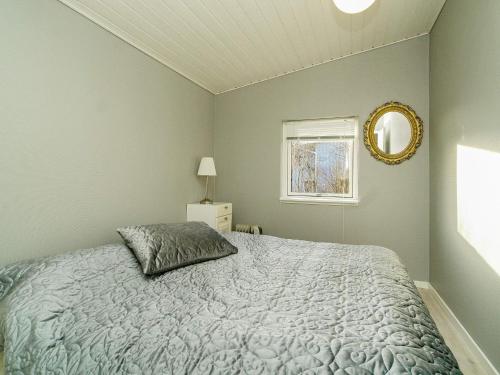 Postel nebo postele na pokoji v ubytování 4 person holiday home in Grevinge-By Traum