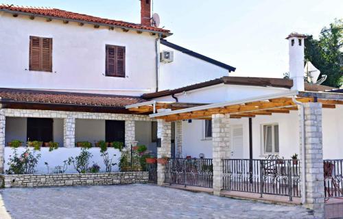 Apartments with parking space Zambratija, Umag - 22658