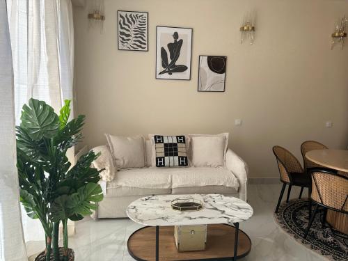 NEW ÉTOILE Arc de Triomphe renovated March 24