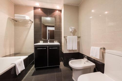 Vonios kambarys apgyvendinimo įstaigoje Hotel Vip Executive Tete